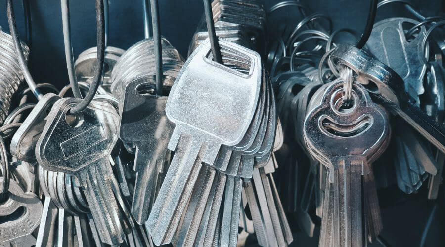 Expert Emergency Roof Repairs services in Holton, IN